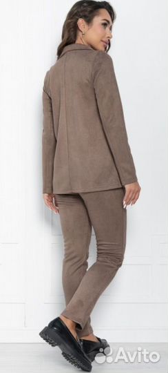 Брючный костюм женский