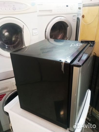 Shivaki (Мини-холодильник ) SDR-052W Гарантия