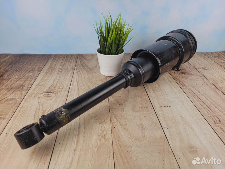 Задняя пневмостойка для Lexus LS460, LS600