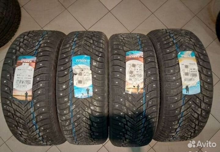 Nokian Tyres Hakkapeliitta 10p SUV 275/55 R20 117T