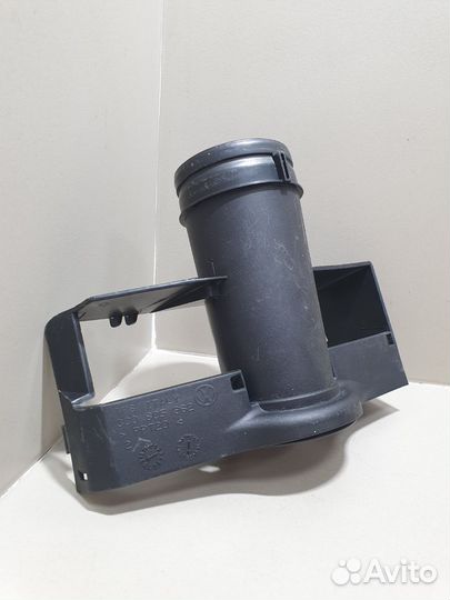 Воздуховод Volkswagen Passat B6