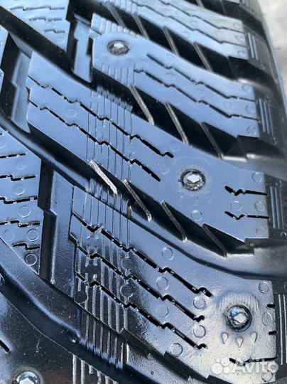 Nokian Tyres Hakkapeliitta 8 SUV 285/60 R18 116T