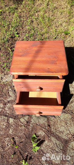 Тумба прикроватная из массива дерева