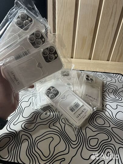 Прозрачный чехол на iPhone 13 pro