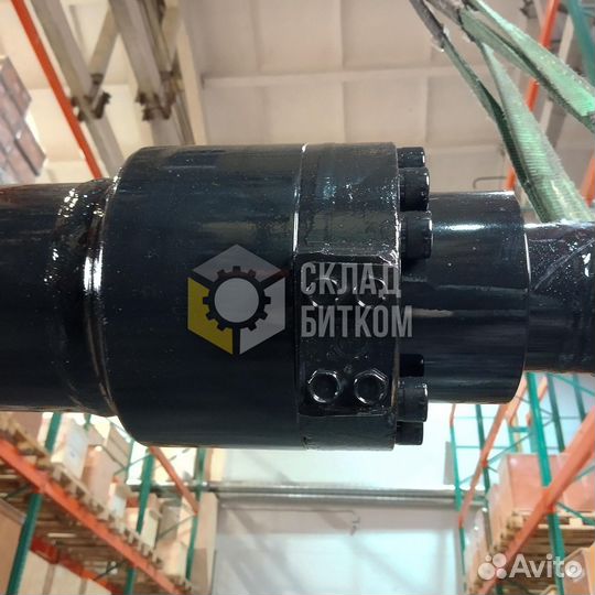 Гидроцилиндр стрелы Caterpillar 329DL