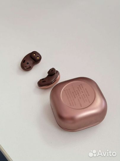 Samsung Galaxy buds live