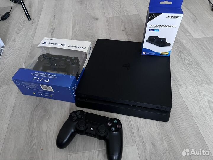 Sony playstation 4 PS4 slim