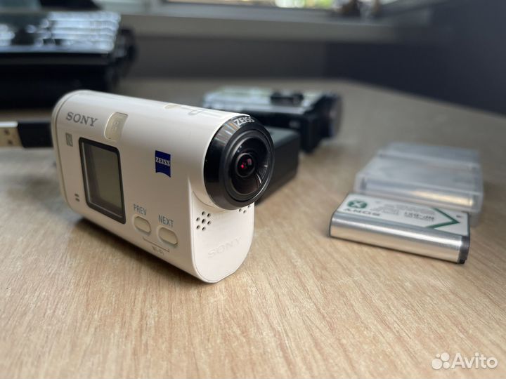 Экшен камера Sony HDR AS200V