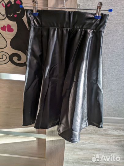 Юбка черная 42 экокожа