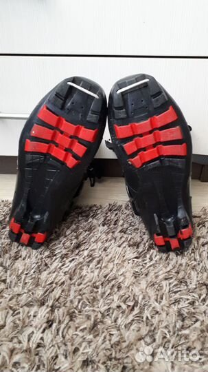 Лыжные ботинки коньковые nnn