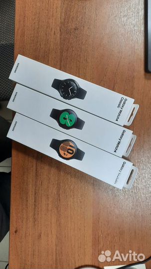 Умные часы Samsung Galaxy Watch4 40мм, черный