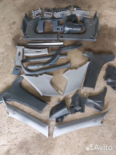 Пластик салона Nissan Primera P12