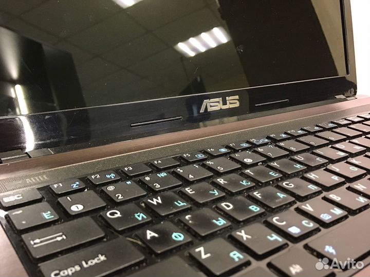 Ноутбук asus X53S в рабочем состоянии