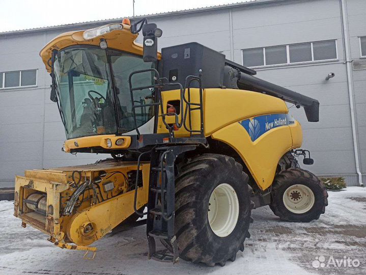 Комбайн New Holland CR, 2008
