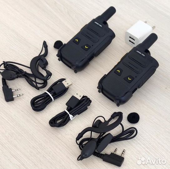 Рация-радиостанция с гарнитурой-наушником