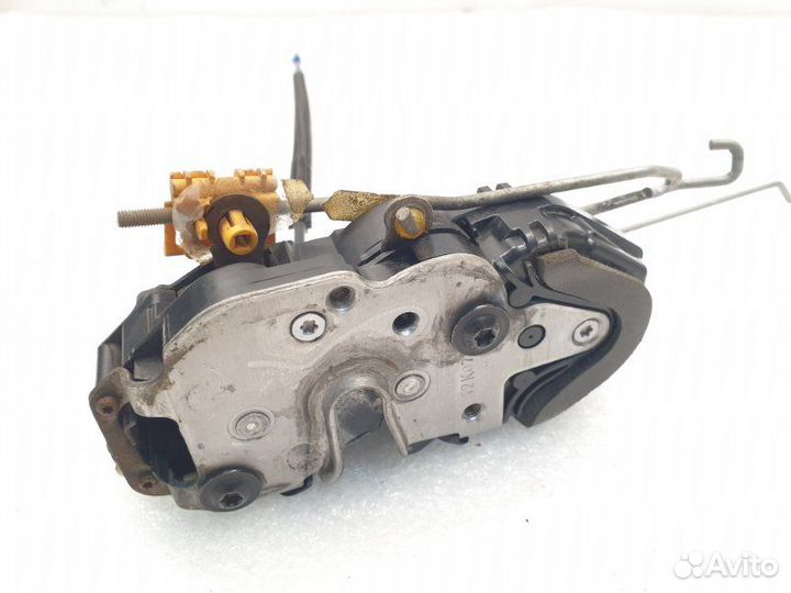 Замок двери передний левый Chevrolet Cruze 1.6