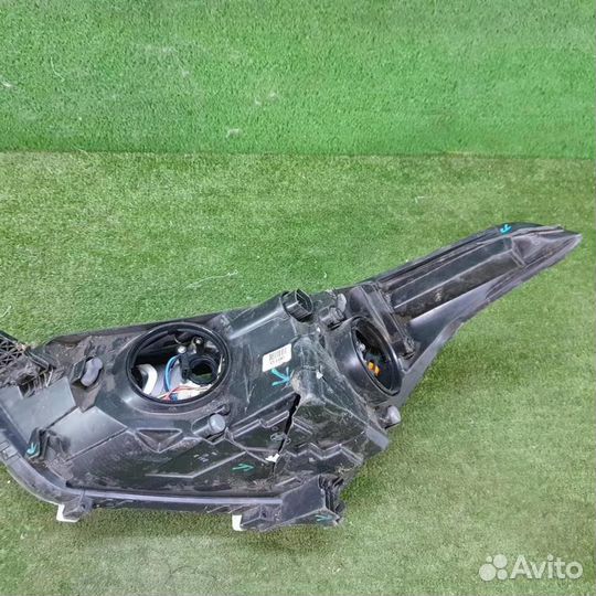 Фара правая Хендай Крета (2016-2020)