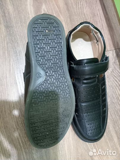 Обувь туфли и кроссовки на мальчика 37-38р