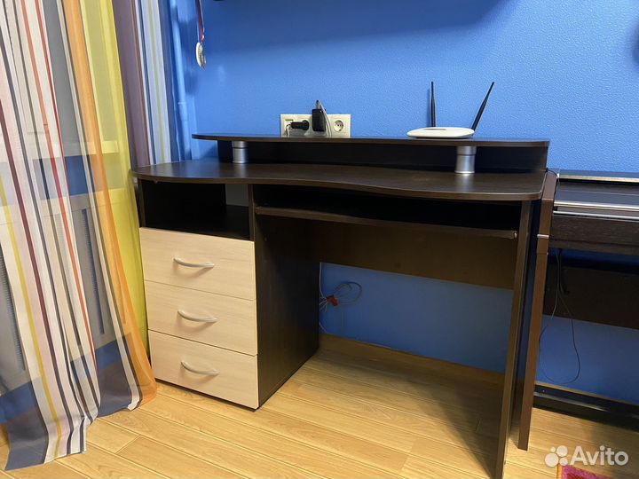 Компьютерный стол