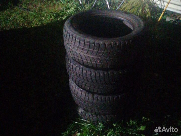 Bridgestone Blizzak DM-V1 195/60 R15 88