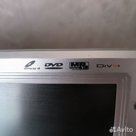 Портативный DVD-плеер (TV, USB). В рабочем состоян