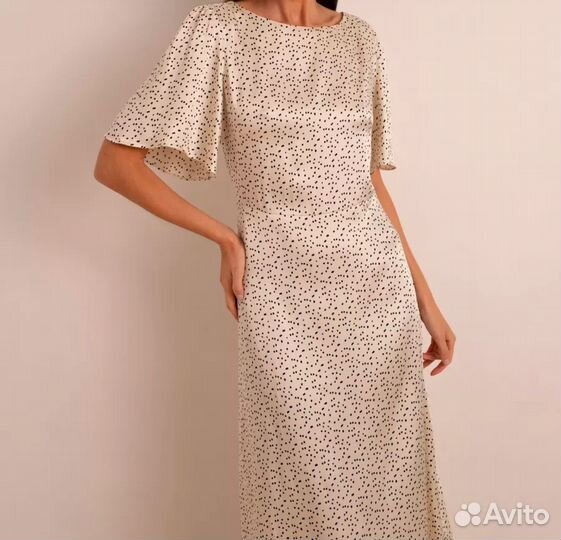 Нарядное женское платье 44 размер