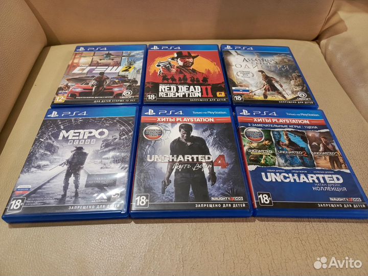 Sony playstation 4 slim 1tb + 2 геймпада+ игры