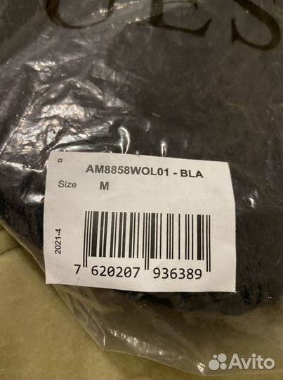 Шапка Guess оригинал