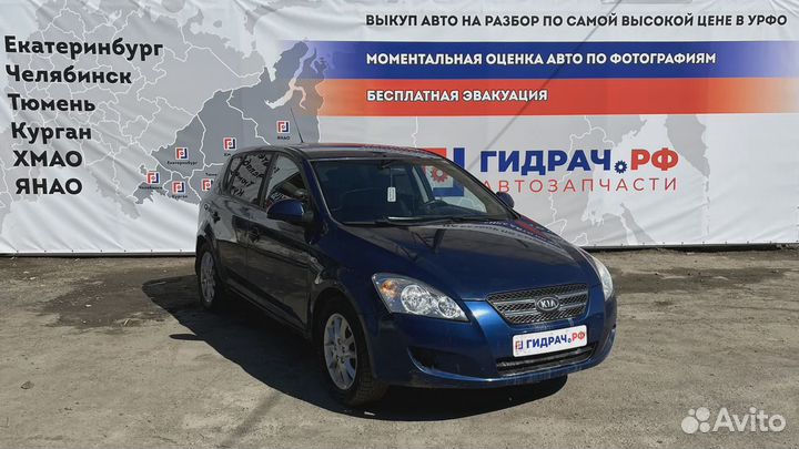 Поводок стеклоочистителя заднего Kia Ceed (ED) 988