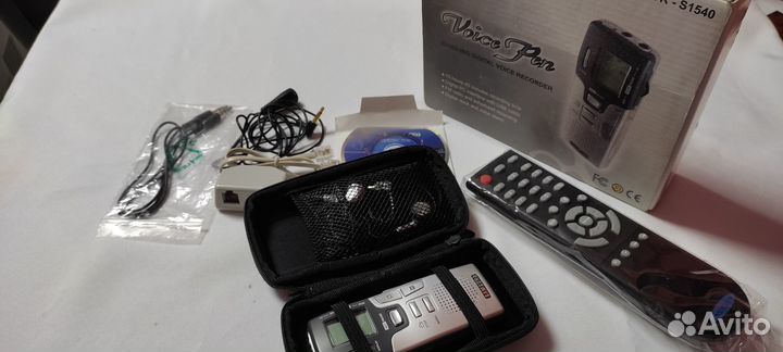 Цифровой диктофон с радио Samsung SVR-S1540