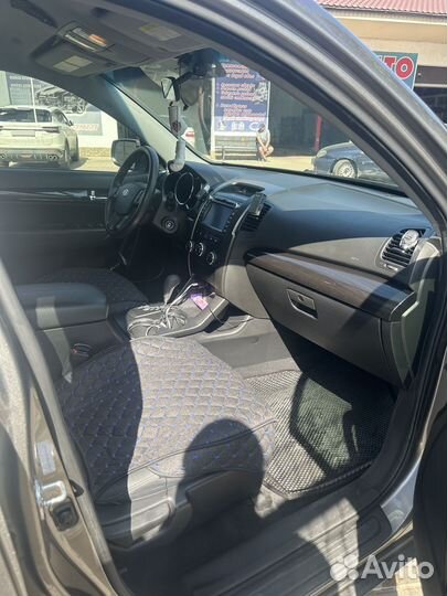 Kia Sorento 2.4 AT, 2012, битый, 209 000 км