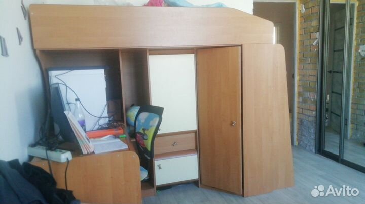 Уголок школьника, мебель в детскую комнату