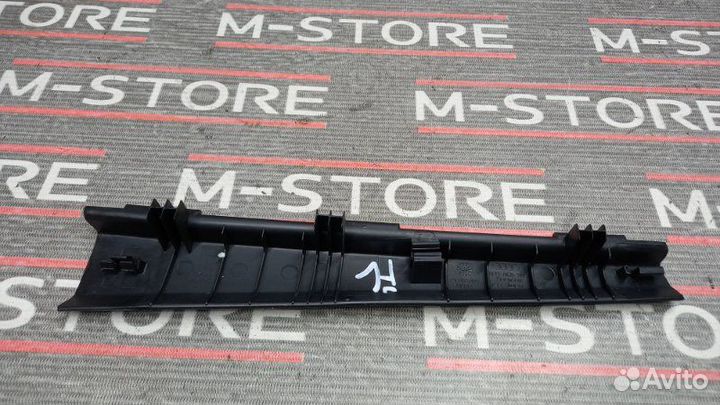 Накладка стойки кузова передняя левая Audi Q5 8R