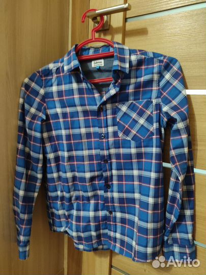 Продам рубашку futurino