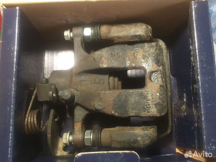 Продам тормозные суппорта передние и задние