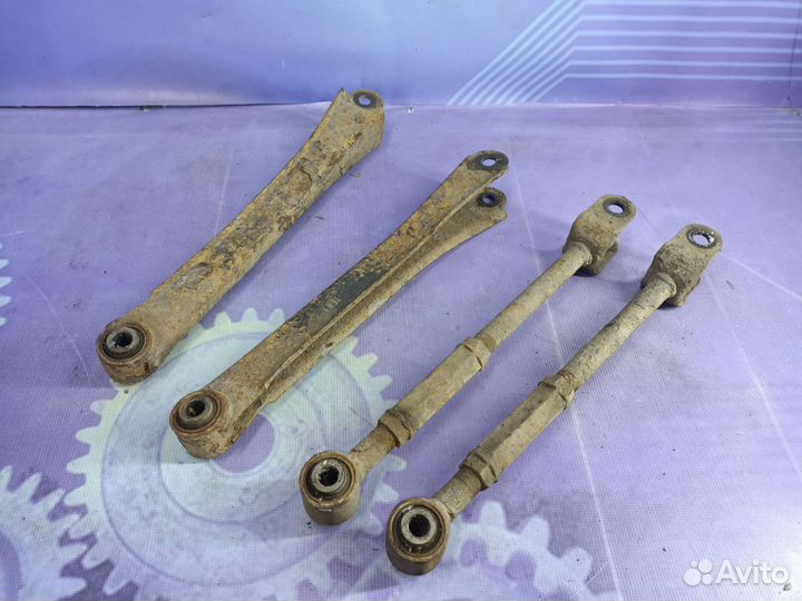 Поперечный рычаг задний комплект Kia Sportage 2