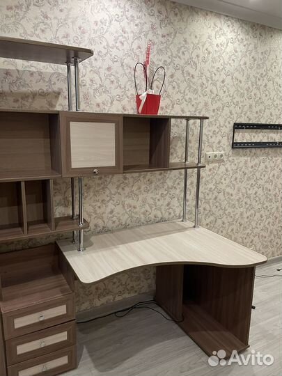 Компьютерный стол Ясень Шимо