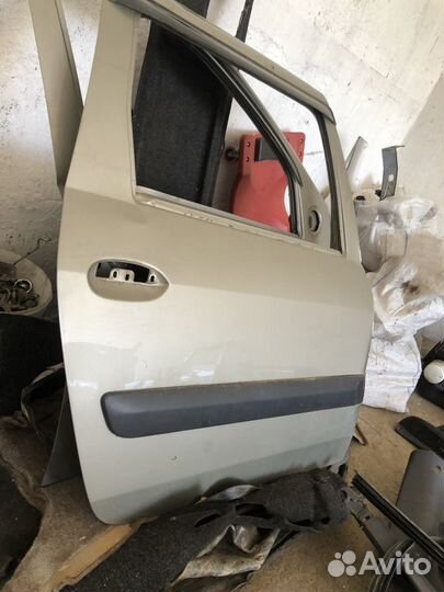 Дверь задняя правая largus