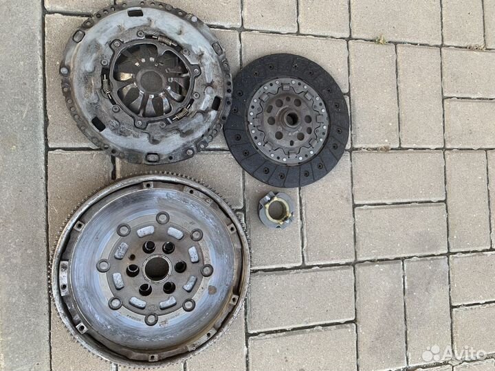 Продам комплект 2х массового сцепления VW Т5 1.9