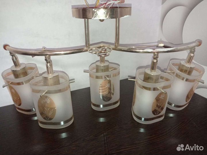 Набор люстр 5,3 и 2 плафона