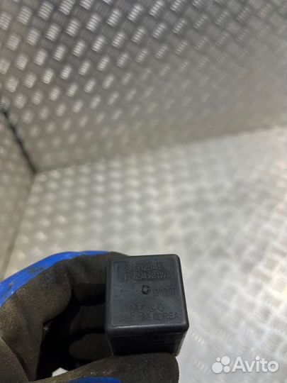 Реле Chevrolet Aveo T300 седан 1.6 F16D4 2013