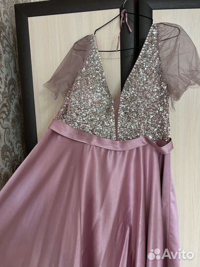 Платье вечернее