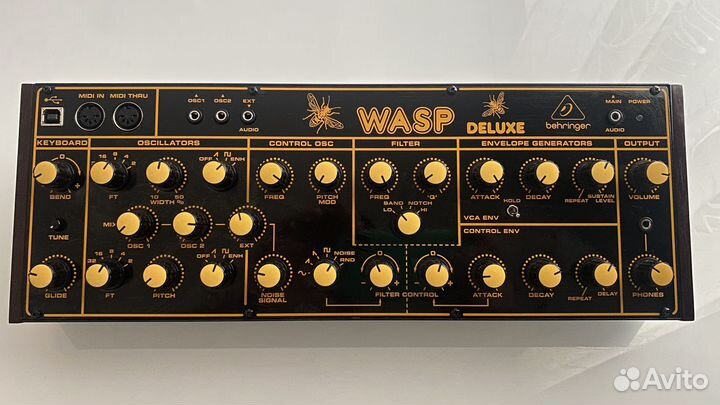 Behringer wasp Deluxe