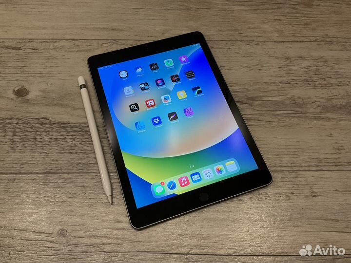 iPad 6 2018 32gb + Pencil (Designer)