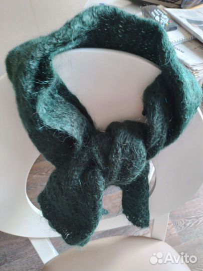 Шарфы, бейсболки и шапочки вязаные новые и б/у