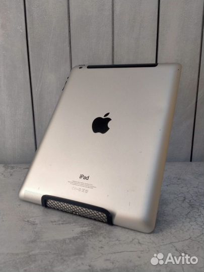 Планшет Apple iPad 4