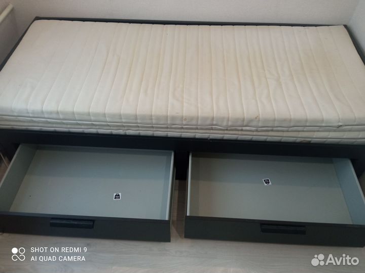 Кровать с матрасом бу