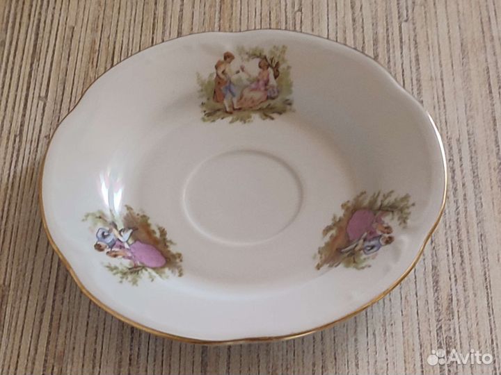 Тарелочки. Блюдечки. Маленькие. Цена за 4 штуки