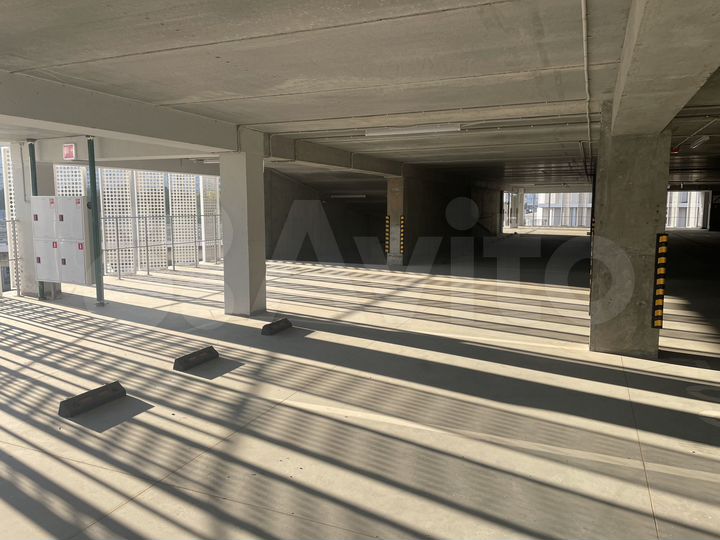 Машиноместо, 15 м²