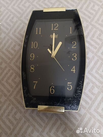 Настольные часы и настенные